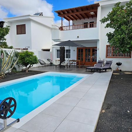 Villa Anna With Heated Pool Пуэрто дель Кармен Экстерьер фото